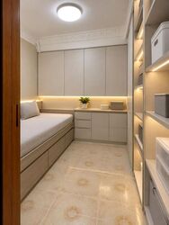 Blk 327 Jurong East Street 31 (Jurong East), HDB Executive #628376211